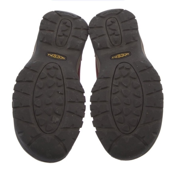 Keen Suede Hiking Boots
Women's Size: 7 - Picture 4 of 4